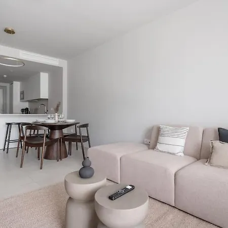 New Paradise Beachside Apartment
